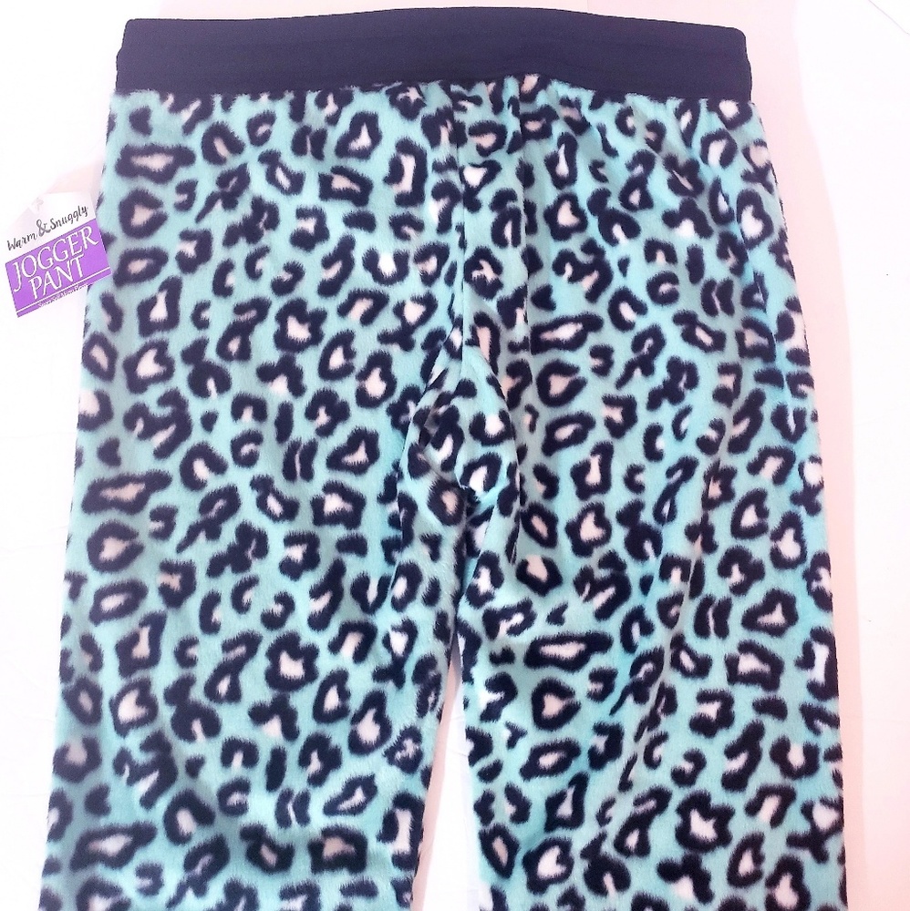 Warm & Snuggly Fleece Joggers - Picture 5 of 5